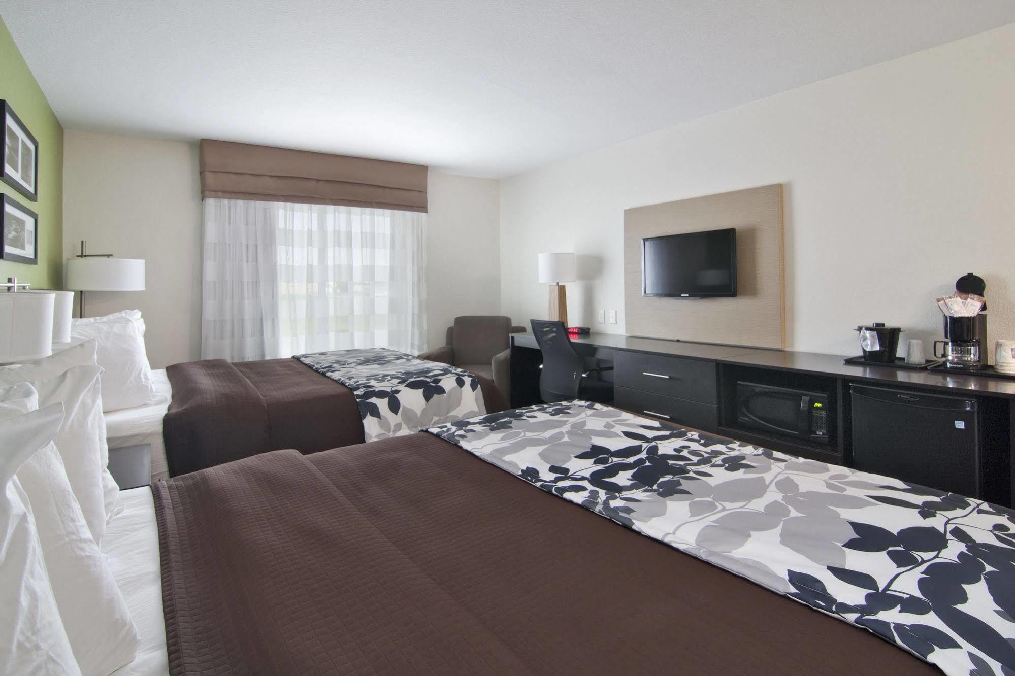 Sleep Inn & Suites Marshall - University Area Exteriör bild