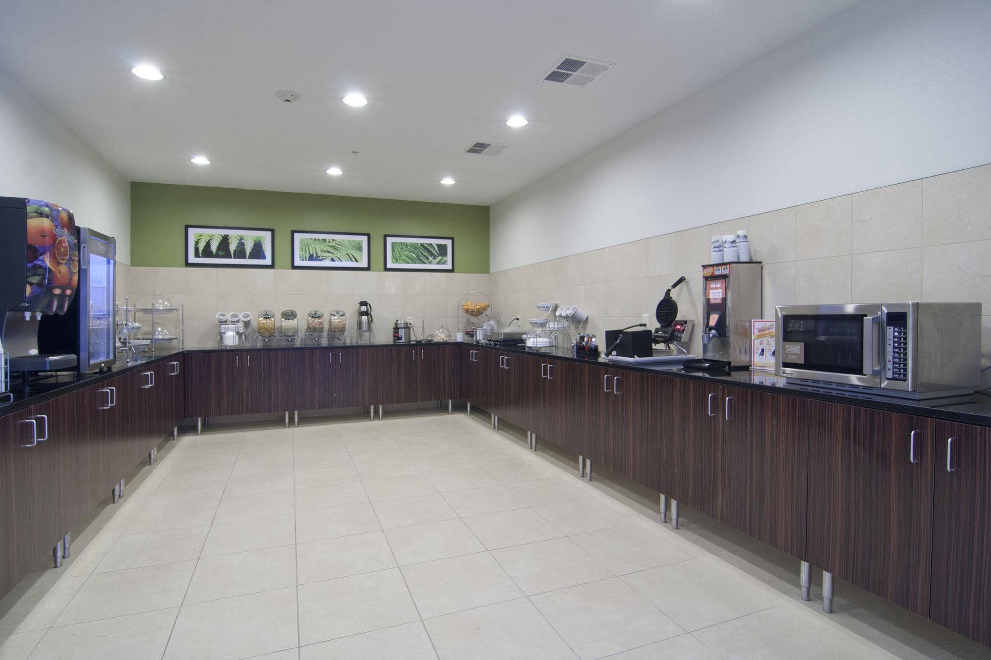 Sleep Inn & Suites Marshall - University Area Exteriör bild